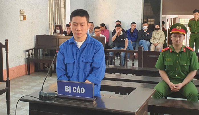 21 năm tù cho thanh niên lừa đảo chiếm đoạt hơn 10,7 tỉ đồng- Ảnh 1. 21 năm tù cho thanh niên lừa đảo chiếm đoạt hơn 10,7 tỉ đồng- Ảnh 1.