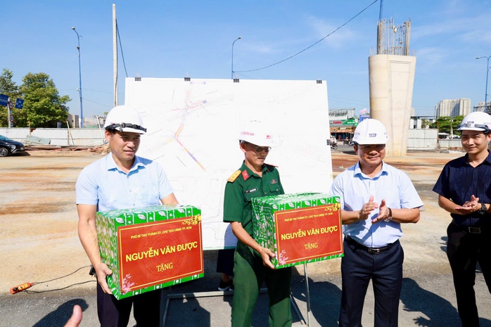 Dự án trọng điểm quốc gia: Chủ tịch UBND TP HCM quyết liệt đốc thúc- Ảnh 6. Dự án trọng điểm quốc gia: Chủ tịch UBND TP HCM quyết liệt đốc thúc- Ảnh 6.