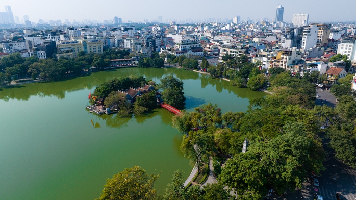 Mở rộng không gian Hồ Gươm- Ảnh 2. Mở rộng không gian Hồ Gươm- Ảnh 2.