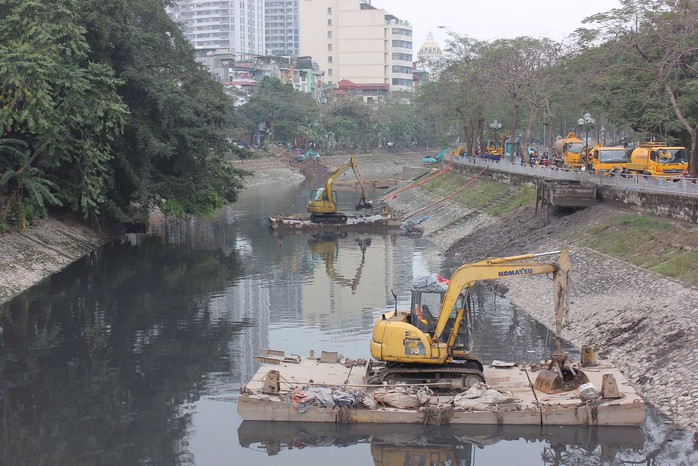 Hà Nội muốn biến sông Tô Lịch thành không gian xanh- Ảnh 1. Hà Nội muốn biến sông Tô Lịch thành không gian xanh- Ảnh 1.