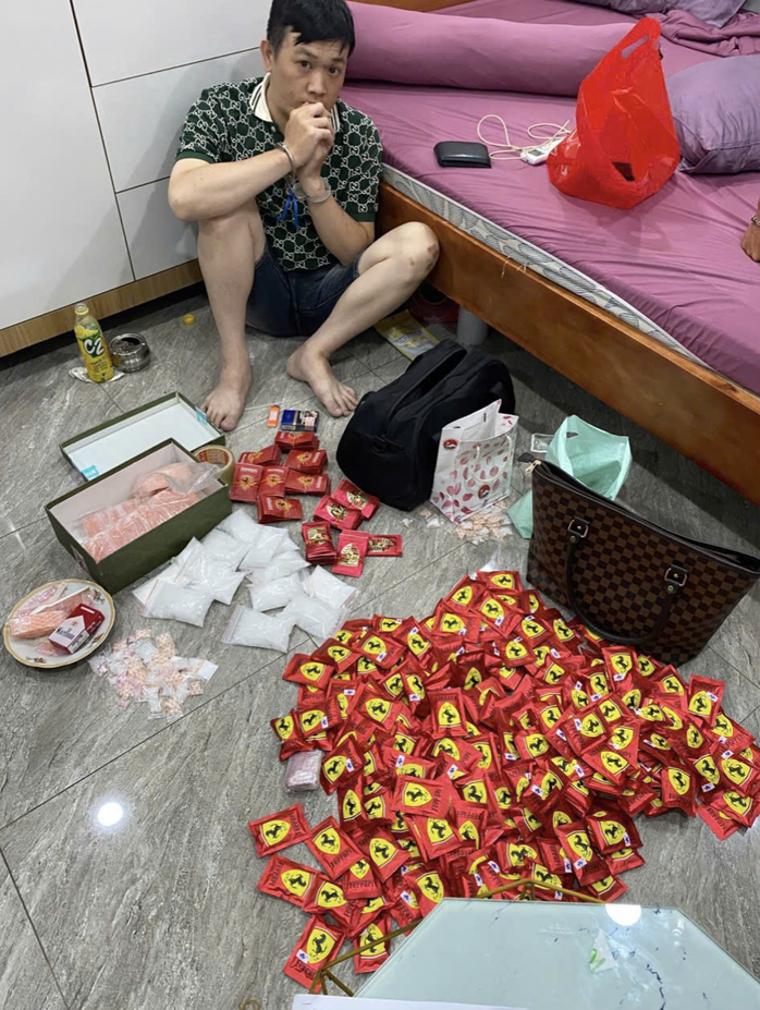 Hành trình Công an TP HCM triệt phá đường dây tội phạm do Ngân "mun" điều hành- Ảnh 3. Hành trình Công an TP HCM triệt phá đường dây tội phạm do Ngân "mun" điều hành- Ảnh 3.
