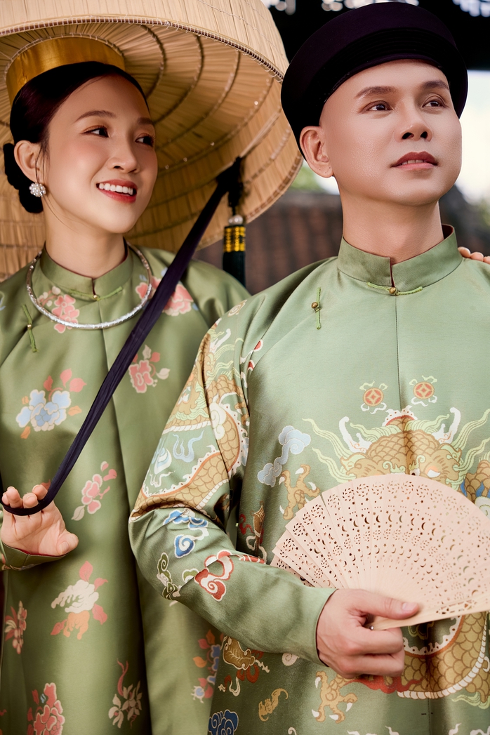 Phan Đinh Tùng lý giải việc sai chính tả trong EP vừa ra mắt
- Ảnh 3. Phan Đinh Tùng lý giải việc sai chính tả trong EP vừa ra mắt
- Ảnh 3.