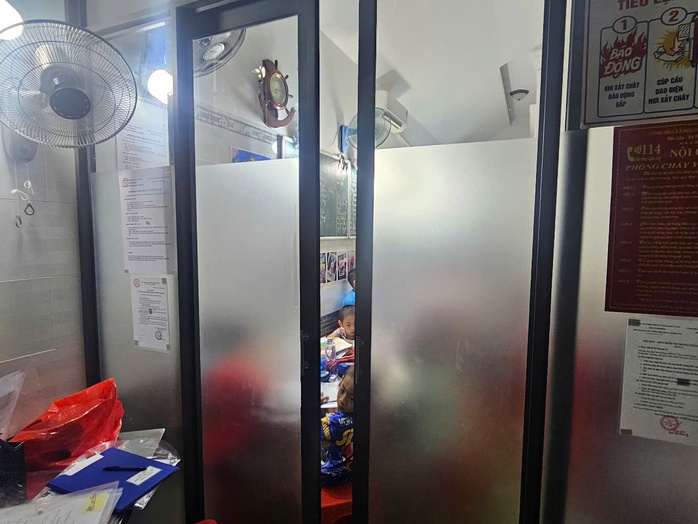 TP HCM: Kiểm tra đột xuất, phát hiện nhiều vi phạm dạy thêm, học thêm- Ảnh 2. TP HCM: Kiểm tra đột xuất, phát hiện nhiều vi phạm dạy thêm, học thêm- Ảnh 2.