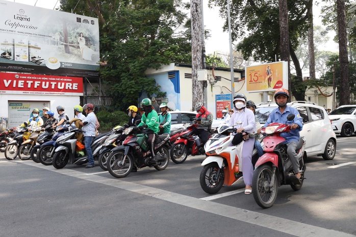 Thời tiết TP HCM hôm nay, 16-3: Nắng nóng diện rộng, chỉ số UV ở mức cao- Ảnh 1. Thời tiết TP HCM hôm nay, 16-3: Nắng nóng diện rộng, chỉ số UV ở mức cao- Ảnh 1.