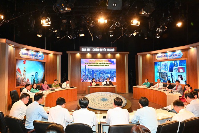 Chương trình “Dân hỏi - Chính quyền trả lời” diễn ra sáng 16-3 Chương trình “Dân hỏi - Chính quyền trả lời” diễn ra sáng 16-3