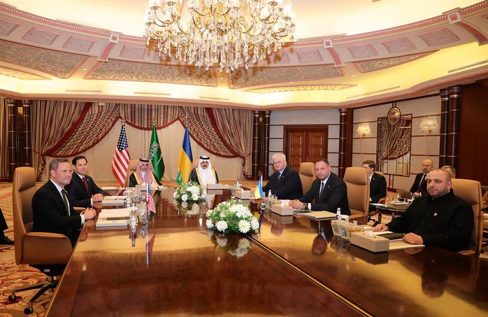 Các phái đoàn của Mỹ và Ukraine gặp tại TP Jeddah - Ả Rập Saudi hôm 11-3Ảnh: Tân Hoa Xã Các phái đoàn của Mỹ và Ukraine gặp tại TP Jeddah - Ả Rập Saudi hôm 11-3Ảnh: Tân Hoa Xã