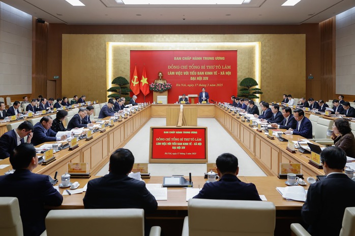 Tổng Bí thư Tô Lâm: Sắp xếp đơn vị hành chính
là cơ hội để sàng lọc cán bộ- Ảnh 2. Tổng Bí thư Tô Lâm: Sắp xếp đơn vị hành chính
là cơ hội để sàng lọc cán bộ- Ảnh 2.