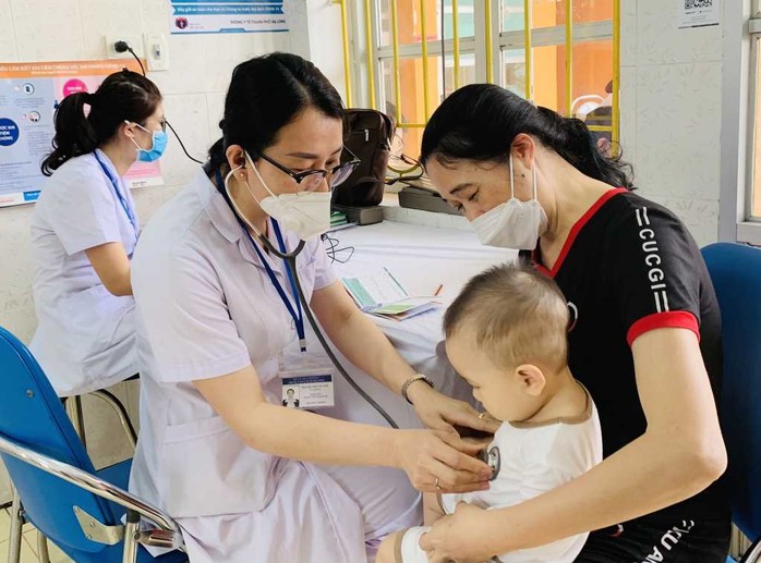 UNICEF và WHO ra tuyên bố về phòng chống bệnh sởi tại Việt Nam- Ảnh 1. UNICEF và WHO ra tuyên bố về phòng chống bệnh sởi tại Việt Nam- Ảnh 1.