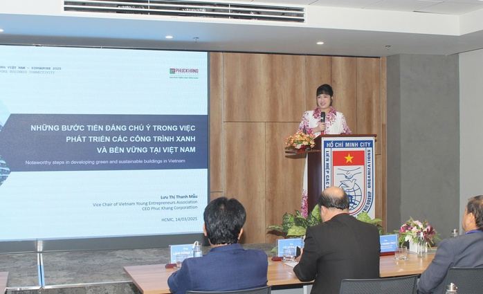 CEO Lưu Thị Thanh Mẫu - Phó Chủ tịch Hội Doanh nhân Trẻ Việt Nam, Tổng Giám đốc Phuc Khang Corporation chia sẻ tại Diễn đàn CEO Lưu Thị Thanh Mẫu - Phó Chủ tịch Hội Doanh nhân Trẻ Việt Nam, Tổng Giám đốc Phuc Khang Corporation chia sẻ tại Diễn đàn
