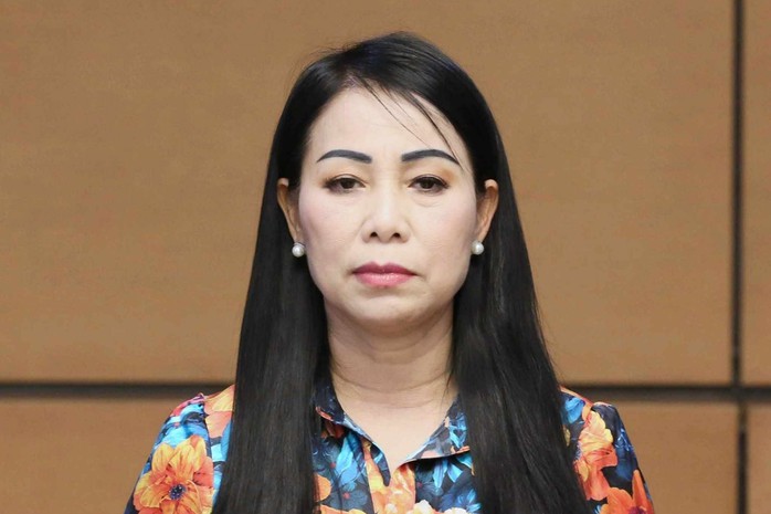 Nữ cựu bí thư Vĩnh Phúc "giơ một ngón trỏ", Hậu "Pháo" hối lộ ngay 1 triệu USD- Ảnh 1. Nữ cựu bí thư Vĩnh Phúc "giơ một ngón trỏ", Hậu "Pháo" hối lộ ngay 1 triệu USD- Ảnh 1.