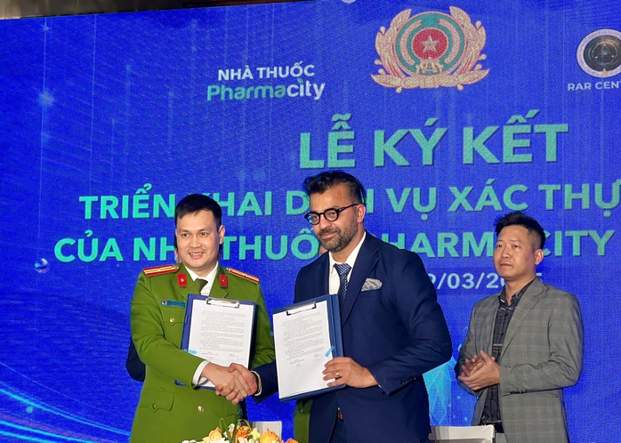 Lãnh đạo C06 nói gì về xác thực điện tử qua VNeID của Pharmacity?- Ảnh 2. Lãnh đạo C06 nói gì về xác thực điện tử qua VNeID của Pharmacity?- Ảnh 2.