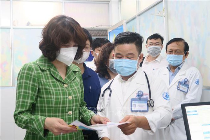 Bộ Y tế lập 6 đoàn đi kiểm tra, giám sát phòng, chống dịch sởi tại nhiều địa phương- Ảnh 1.