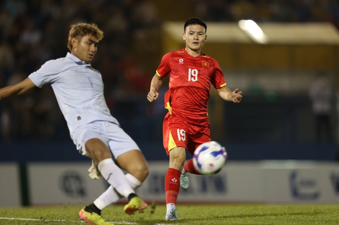 Thấy gì sau trận tuyển Việt Nam thắng Campuchia 2-1?- Ảnh 4. Thấy gì sau trận tuyển Việt Nam thắng Campuchia 2-1?- Ảnh 4.