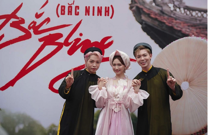 Hòa Minzy bùng nổ khi hợp tác cùng "vua hài" Xuân Hinh- Ảnh 8. Hòa Minzy bùng nổ khi hợp tác cùng "vua hài" Xuân Hinh- Ảnh 8.