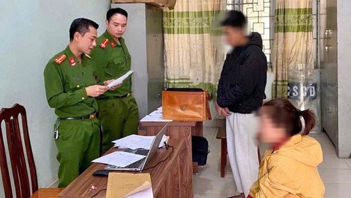 Mâu thuẫn trong lúc nhặt trái bóng, chém trọng thương hàng xóm- Ảnh 1. Mâu thuẫn trong lúc nhặt trái bóng, chém trọng thương hàng xóm- Ảnh 1.