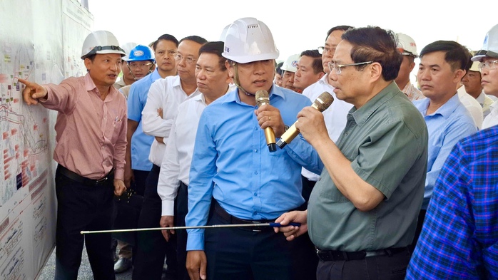 Thủ tướng Chính phủ khảo sát dự án cao tốc Biên Hoà - Vũng Tàu- Ảnh 1. Thủ tướng Chính phủ khảo sát dự án cao tốc Biên Hoà - Vũng Tàu- Ảnh 1.