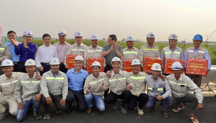 Thủ tướng Chính phủ khảo sát dự án cao tốc Biên Hoà - Vũng Tàu- Ảnh 6. Thủ tướng Chính phủ khảo sát dự án cao tốc Biên Hoà - Vũng Tàu- Ảnh 6.