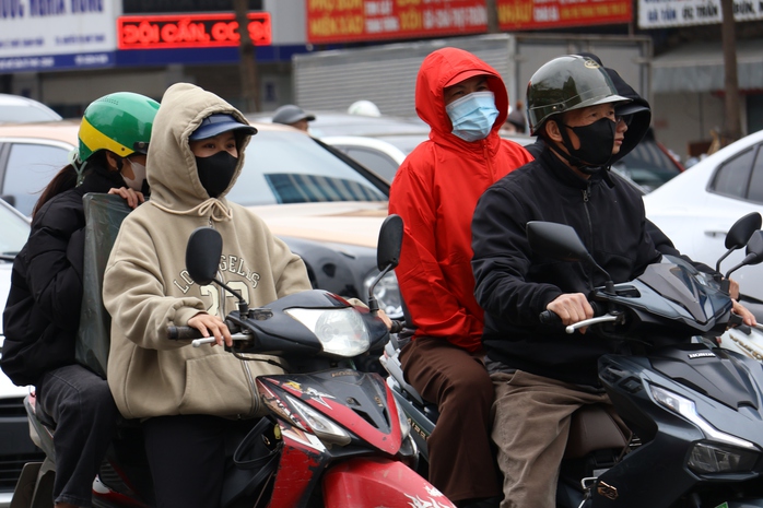 Thời tiết hôm nay: Đông Nam Bộ nắng nóng trên 36 độ, Bắc Bộ rét và khô hanh- Ảnh 1. Thời tiết hôm nay: Đông Nam Bộ nắng nóng trên 36 độ, Bắc Bộ rét và khô hanh- Ảnh 1.