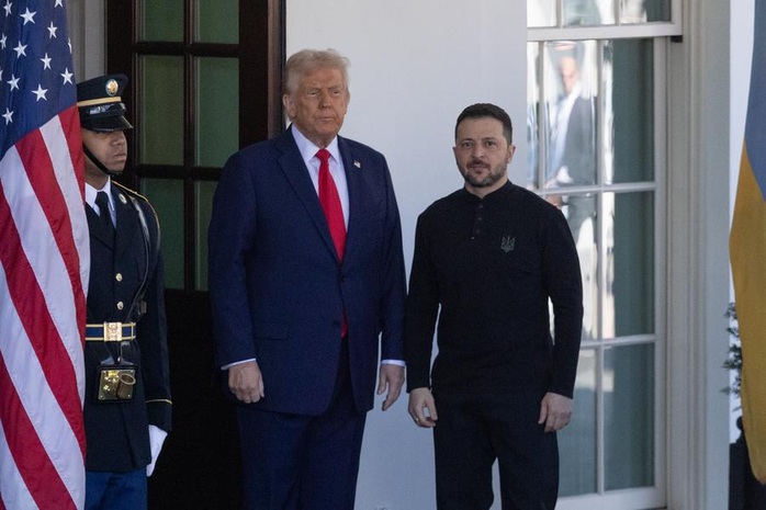 Tổng thống Mỹ Donald Trump chào đón Tổng thống Ukraine Volodymyr Zelensky tại Nhà Trắng hồi tháng 2. Ảnh: Tân Hoa Xã Tổng thống Mỹ Donald Trump chào đón Tổng thống Ukraine Volodymyr Zelensky tại Nhà Trắng hồi tháng 2. Ảnh: Tân Hoa Xã