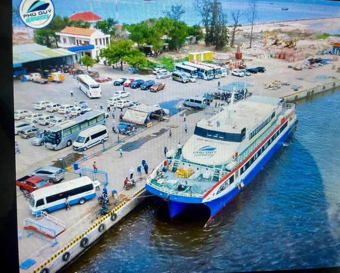 Giá vé tàu cao tốc từ TP HCM đi Côn Đảo là bao nhiêu?- Ảnh 1. Giá vé tàu cao tốc từ TP HCM đi Côn Đảo là bao nhiêu?- Ảnh 1.