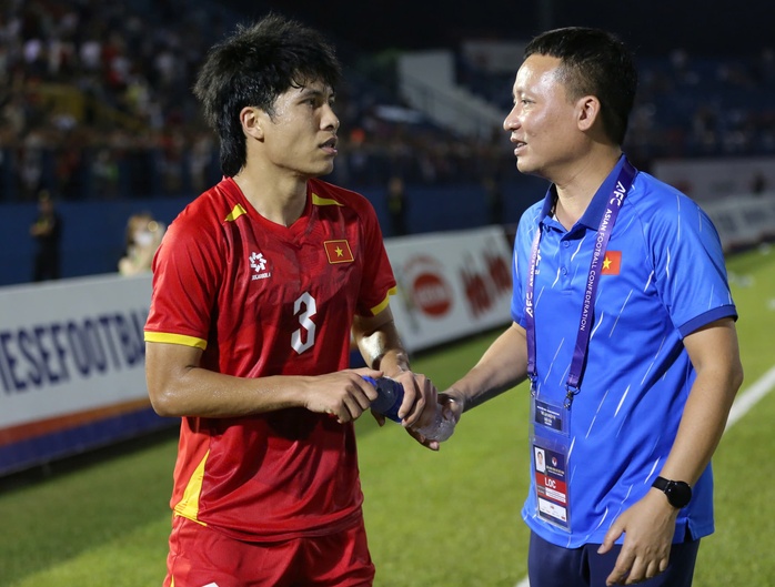 Trụ cột mới ở tuyển Việt Nam- Ảnh 3. Trụ cột mới ở tuyển Việt Nam- Ảnh 3.