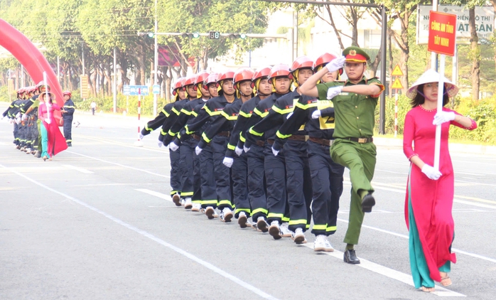 Hình ảnh Cảnh sát PCCC- CNCH khu vực Đông Nam bộ và Tây Nguyên tại hội thi ở Bình Dương- Ảnh 1. Hình ảnh Cảnh sát PCCC- CNCH khu vực Đông Nam bộ và Tây Nguyên tại hội thi ở Bình Dương- Ảnh 1.