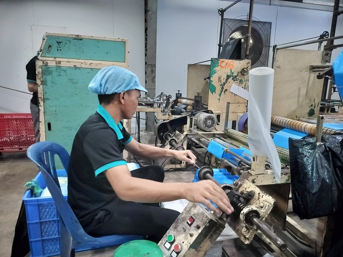 Vì sao khó nâng mức đóng BHXH tiệm cận thu nhập thực tế?- Ảnh 1. Vì sao khó nâng mức đóng BHXH tiệm cận thu nhập thực tế?- Ảnh 1.