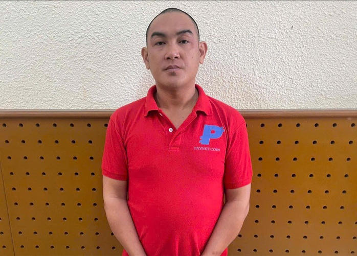 Bắt nhóm người lăng mạ tài xế, đập ô tô ở quận Bình Thạnh- Ảnh 1. Bắt nhóm người lăng mạ tài xế, đập ô tô ở quận Bình Thạnh- Ảnh 1.