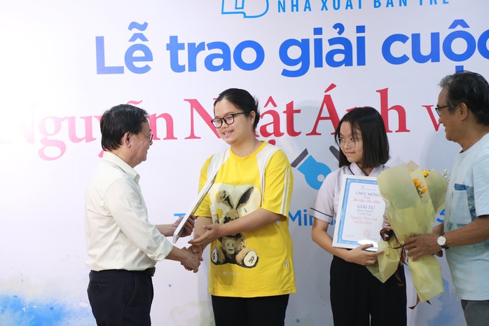 Dư âm đẹp từ cuộc thi về nhà văn Nguyễn Nhật Ánh- Ảnh 2. Dư âm đẹp từ cuộc thi về nhà văn Nguyễn Nhật Ánh- Ảnh 2.
