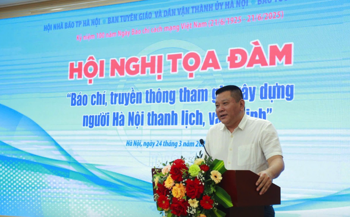 Báo chí, truyền thông tham gia xây dựng người Hà Nội thanh lịch, văn minh- Ảnh 4. Báo chí, truyền thông tham gia xây dựng người Hà Nội thanh lịch, văn minh- Ảnh 4.