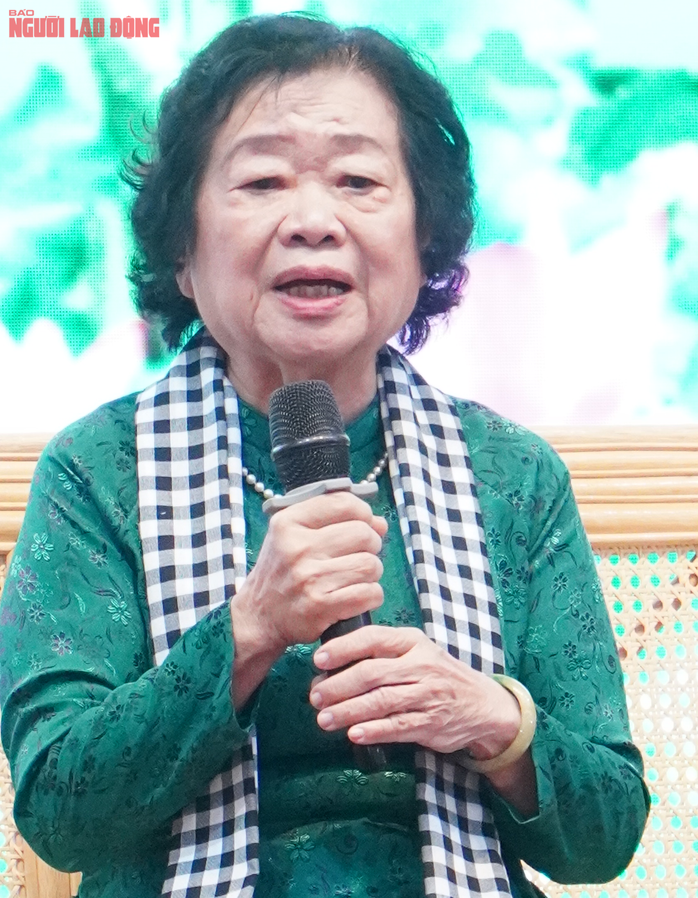 Bà Trương Mỹ Hoa chia sẻ về cuộc "chiến đấu trong lòng của trong lòng kẻ thù"- Ảnh 2. Bà Trương Mỹ Hoa chia sẻ về cuộc "chiến đấu trong lòng của trong lòng kẻ thù"- Ảnh 2.