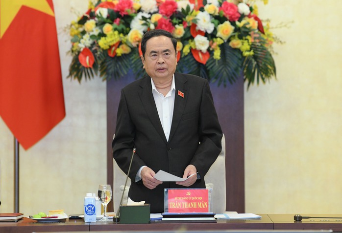 Chủ tịch Quốc hội chủ trì phiên họp về Đề án sửa đổi,
bổ sung Hiến pháp- Ảnh 1. Chủ tịch Quốc hội chủ trì phiên họp về Đề án sửa đổi,
bổ sung Hiến pháp- Ảnh 1.