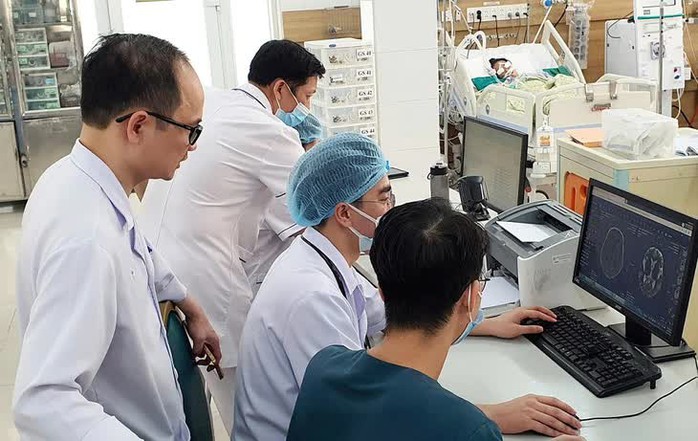 Thêm bệnh nhân nguy kịch vì uống nước kiềm- Ảnh 2. Thêm bệnh nhân nguy kịch vì uống nước kiềm- Ảnh 2.