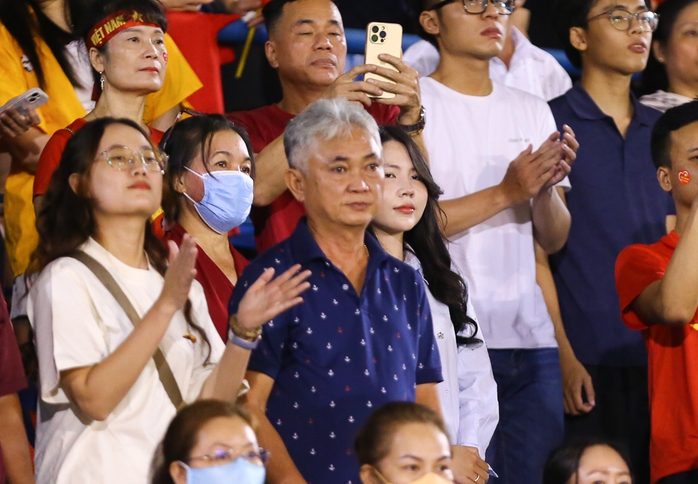 Võ Hoàng Minh Khoa có màn ra mắt được khen ngợi- Ảnh 8. Võ Hoàng Minh Khoa có màn ra mắt được khen ngợi- Ảnh 8.