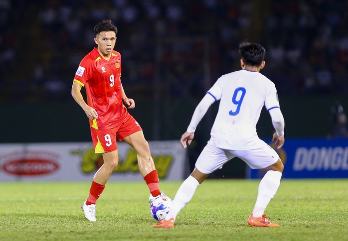 Võ Hoàng Minh Khoa có màn ra mắt được khen ngợi- Ảnh 2. Võ Hoàng Minh Khoa có màn ra mắt được khen ngợi- Ảnh 2.