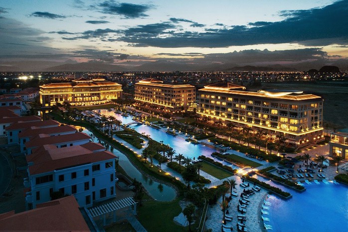 Sheraton Grand Danang Resort & Convention Center là một trong những biểu tượng của du lịch nghỉ dưỡng cao cấp tại thành phố Sheraton Grand Danang Resort & Convention Center là một trong những biểu tượng của du lịch nghỉ dưỡng cao cấp tại thành phố