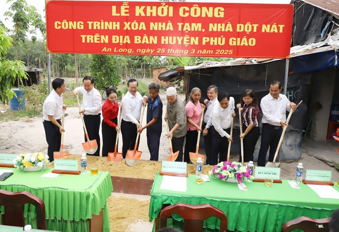 Bình Dương hỗ trợ Nghệ An và Bạc Liêu 90 tỉ đồng xoá "nhà tạm, nhà dột nát"- Ảnh 1. Bình Dương hỗ trợ Nghệ An và Bạc Liêu 90 tỉ đồng xoá "nhà tạm, nhà dột nát"- Ảnh 1.