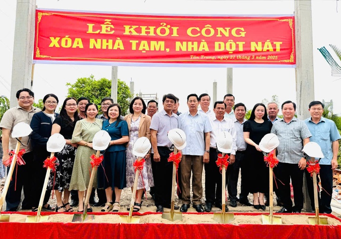 Bình Dương hỗ trợ Nghệ An và Bạc Liêu 90 tỉ đồng xoá "nhà tạm, nhà dột nát"- Ảnh 2. Bình Dương hỗ trợ Nghệ An và Bạc Liêu 90 tỉ đồng xoá "nhà tạm, nhà dột nát"- Ảnh 2.