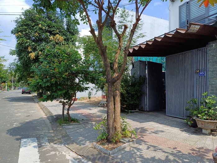 Xác minh vụ việc 1 giáo viên ở TP HCM bỗng đứng tên giám đốc công ty nợ thuế tại Đà Nẵng- Ảnh 2. Xác minh vụ việc 1 giáo viên ở TP HCM bỗng đứng tên giám đốc công ty nợ thuế tại Đà Nẵng- Ảnh 2.
