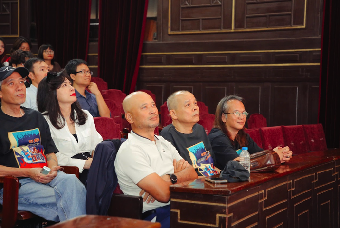 Hơn 100 nghệ sĩ quy tụ tại "Dạ hội cựu sinh viên Thủ đô"- Ảnh 4. Hơn 100 nghệ sĩ quy tụ tại "Dạ hội cựu sinh viên Thủ đô"- Ảnh 4.