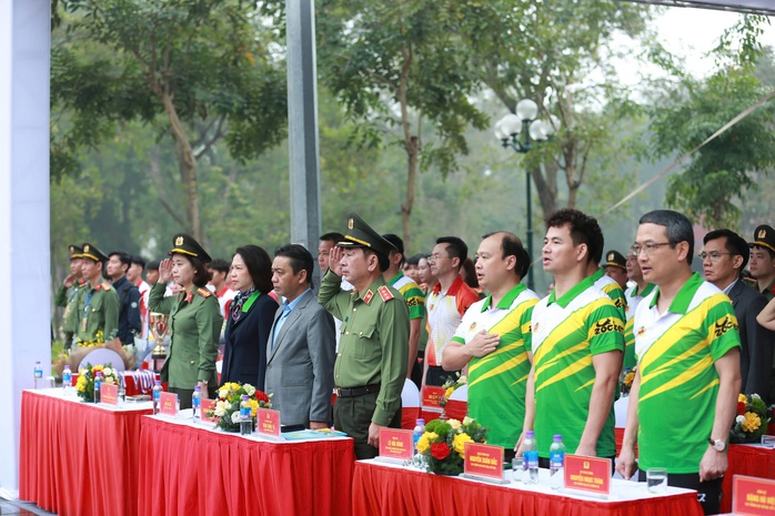 Sôi động Ngày chạy Olympic - Vì an ninh Tổ quốc- Ảnh 4. Sôi động Ngày chạy Olympic - Vì an ninh Tổ quốc- Ảnh 4.