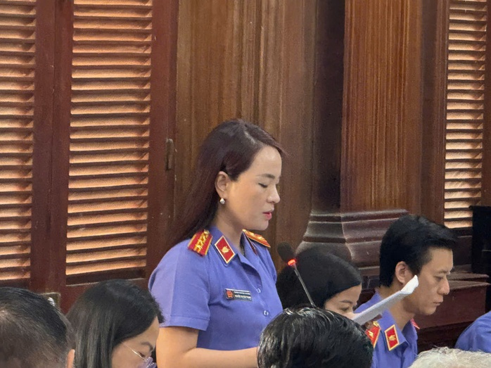 Cựu Chủ tịch tỉnh An Giang Nguyễn Thanh Bình đối diện mức án 10 năm tù- Ảnh 1. Cựu Chủ tịch tỉnh An Giang Nguyễn Thanh Bình đối diện mức án 10 năm tù- Ảnh 1.