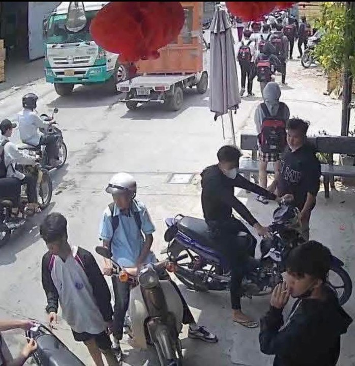 Bắt thêm 5 đối tượng đánh nam sinh gây chấn thương sọ não- Ảnh 2. Bắt thêm 5 đối tượng đánh nam sinh gây chấn thương sọ não- Ảnh 2.
