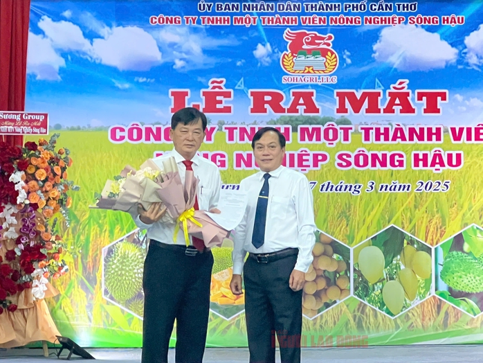 Bà Ba Sương bất ngờ xuất hiện tại sự kiện lớn ở Nông trường Sông Hậu- Ảnh 3. Bà Ba Sương bất ngờ xuất hiện tại sự kiện lớn ở Nông trường Sông Hậu- Ảnh 3.
