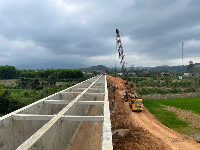 Dự án 4.400 tỉ liên tiếp lùm xùm lại chậm tiến độ- Ảnh 2. Dự án 4.400 tỉ liên tiếp lùm xùm lại chậm tiến độ- Ảnh 2.