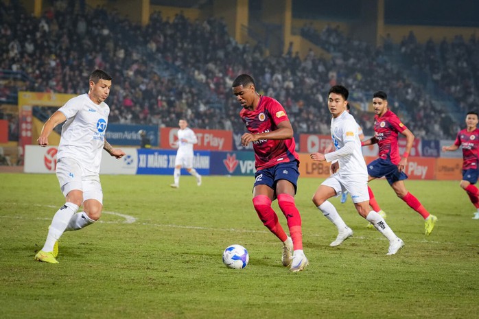 Mùa giải V-League 2025-2026 sẽ có 2 suất phải xuống hạng- Ảnh 2. Mùa giải V-League 2025-2026 sẽ có 2 suất phải xuống hạng- Ảnh 2.