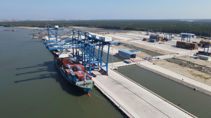 Hình ảnh cảng lớn nhất Đồng Nai đón hãng tàu container hàng đầu châu Á- Ảnh 7. Hình ảnh cảng lớn nhất Đồng Nai đón hãng tàu container hàng đầu châu Á- Ảnh 7.