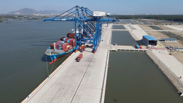 Hình ảnh cảng lớn nhất Đồng Nai đón hãng tàu container hàng đầu châu Á- Ảnh 8. Hình ảnh cảng lớn nhất Đồng Nai đón hãng tàu container hàng đầu châu Á- Ảnh 8.