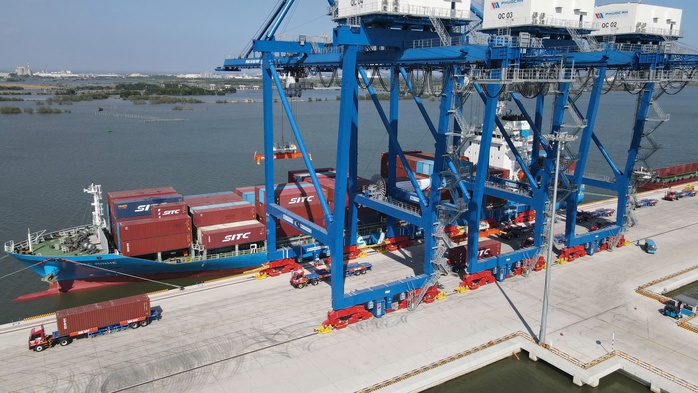 Hình ảnh cảng lớn nhất Đồng Nai đón hãng tàu container hàng đầu châu Á- Ảnh 1. Hình ảnh cảng lớn nhất Đồng Nai đón hãng tàu container hàng đầu châu Á- Ảnh 1.