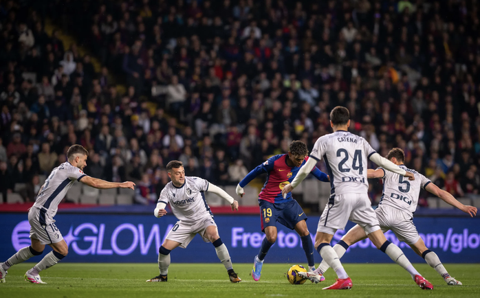 Thắng áp đảo Osasuna, Barcelona khởi đầu mỹ mãn chặng tourmalet- Ảnh 2. Thắng áp đảo Osasuna, Barcelona khởi đầu mỹ mãn chặng tourmalet- Ảnh 2.